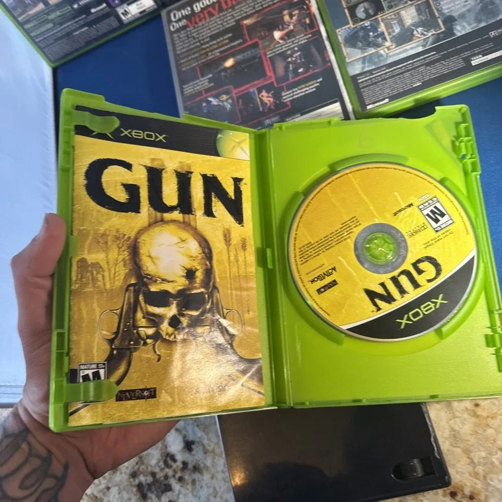 Xbox Shooter Game Bundle Of 7 Red Dead MOH COD Dead To Rights Area 51 Armed Dang